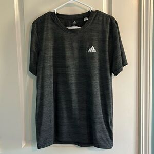 Men's Adidas Grey Short Sleeve Workout Tee Size Medium